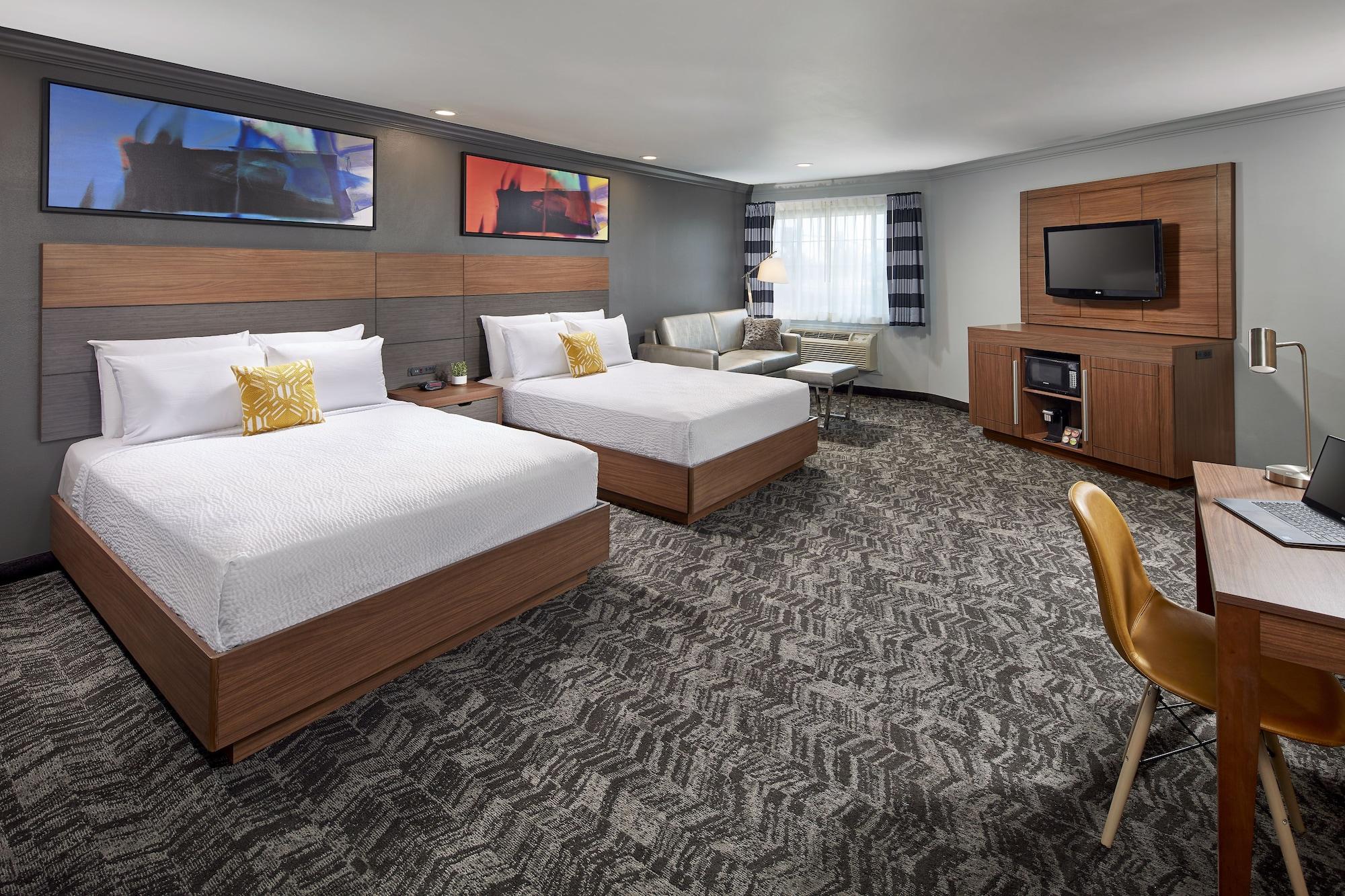 Studio Inn & Suites At Promenade Downey Bagian luar foto