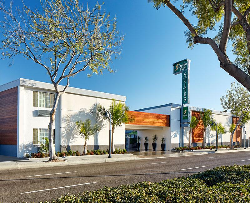 Studio Inn & Suites At Promenade Downey Bagian luar foto