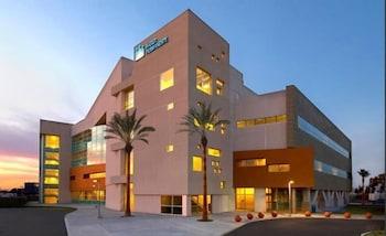 Studio Inn & Suites At Promenade Downey Bagian luar foto